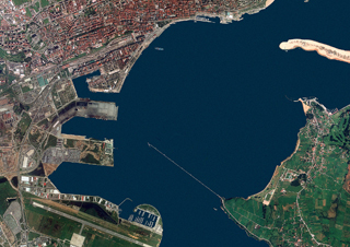 Vista aérea del actual puerto de Santander. Fuente.